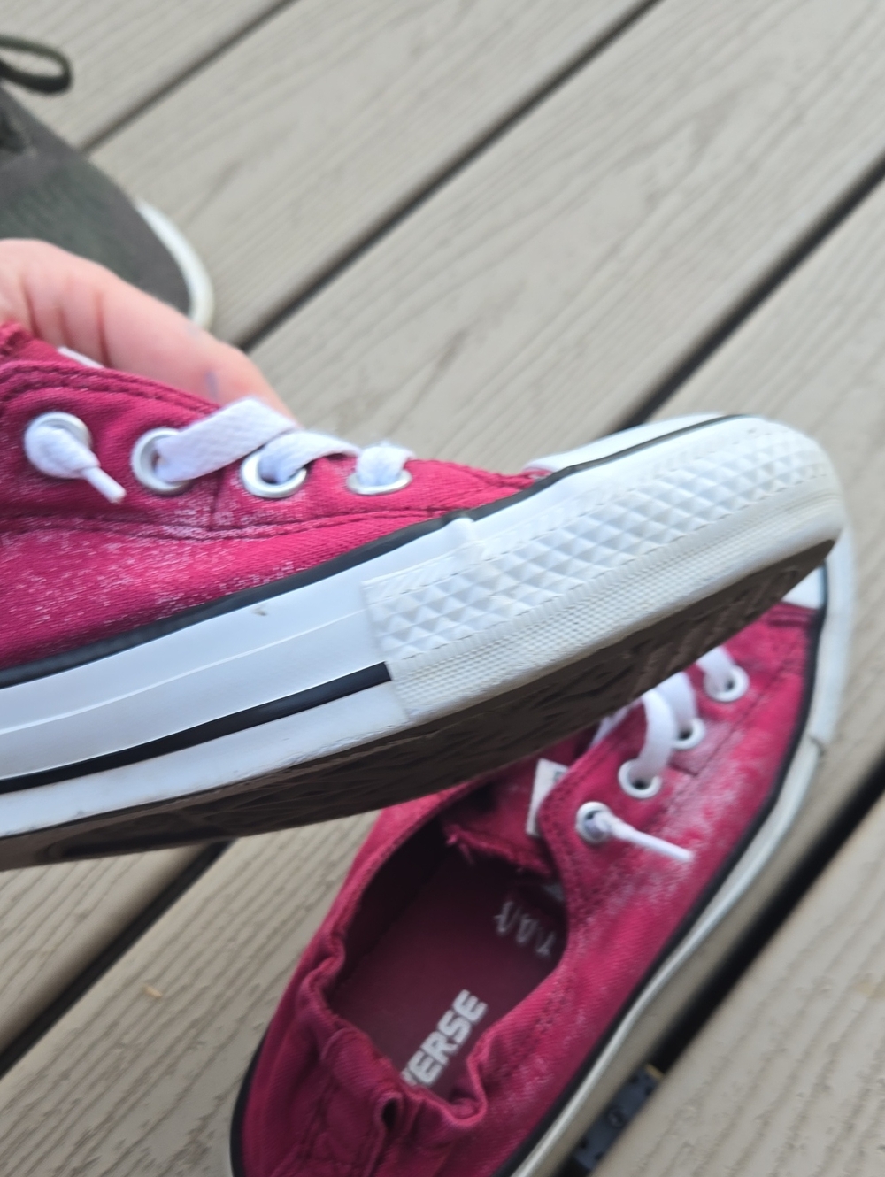 Maroon Shoreline Converse - Picture 11 of 11
